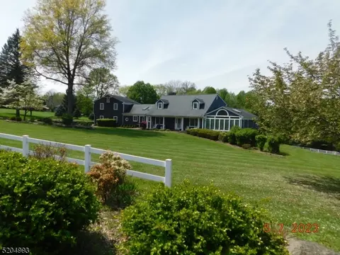 57 Ketcham Rd, Hackettstown, NJ 07840 photo 2