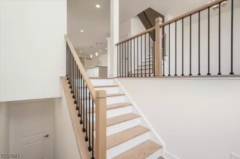 12 Juniper St, Skillman, NJ 08558 photo 4