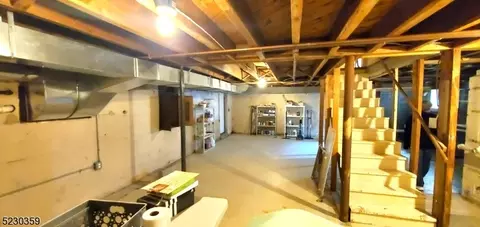 2 Shore Rd, Wayne, NJ 07470 photo 22