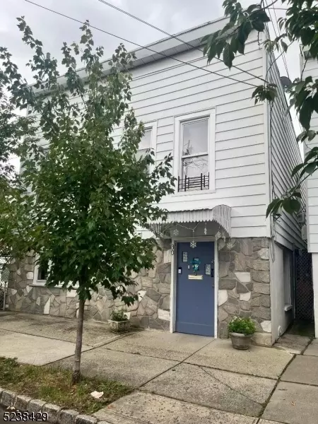 30 Naples Ave, Belleville, NJ 07109