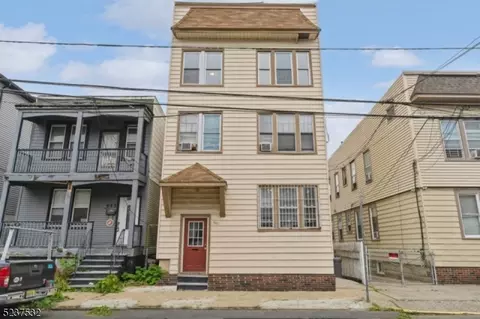 643 N 5th St, Newark, NJ 07107