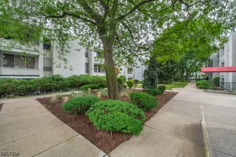 452 River Rd #G, Nutley, NJ 07110 photo 22