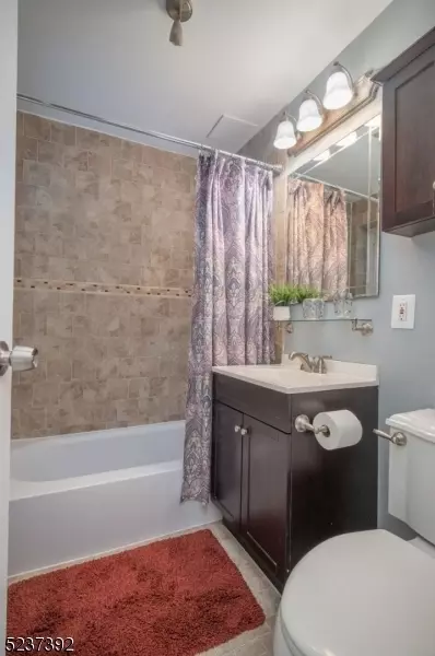452 River Rd #G, Nutley, NJ 07110 photo 18
