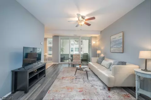 452 River Rd #G, Nutley, NJ 07110