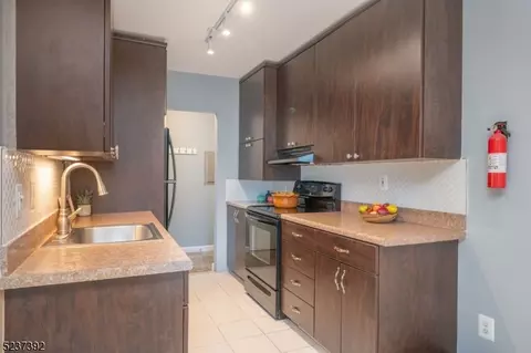 452 River Rd #G, Nutley, NJ 07110 photo 7