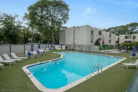 452 River Rd #G, Nutley, NJ 07110 photo 21