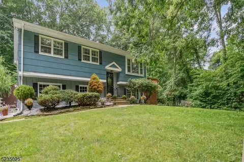 41 Waterloo Rd, Stanhope, NJ 07874