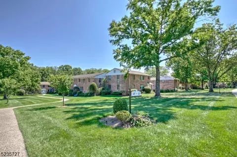 51 Troy Dr #51-D, Springfield, NJ 07081