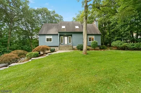 38 Summer Tree Run, Sparta, NJ 07871