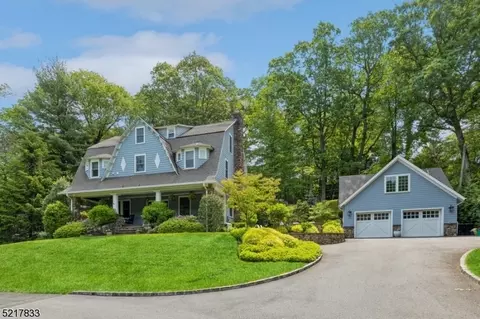 3 Hathaway Ln, Essex Fells, NJ 07021