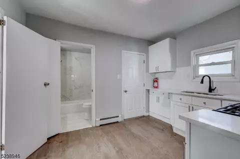17 Andover, Plainfield, NJ 07062 photo 3