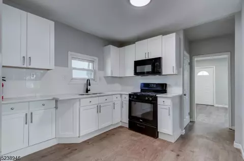 17 Andover, Plainfield, NJ 07062 photo 2