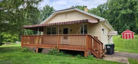382 Church Rd, Milford, NJ 08848