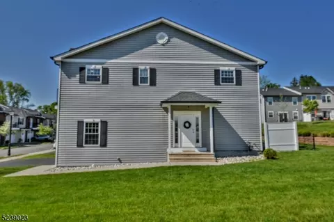 2 Giancarlo Ln, Newton, NJ 07860