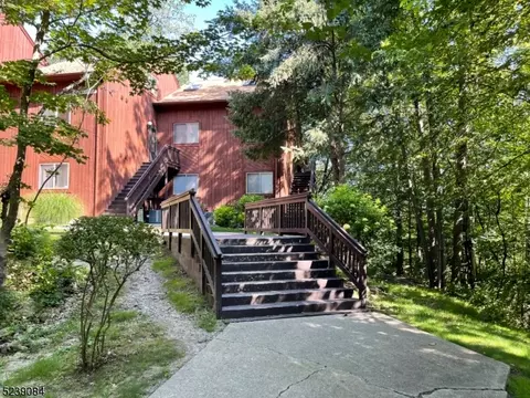 3 Point O Woods Ter #3, Vernon, NJ 07462