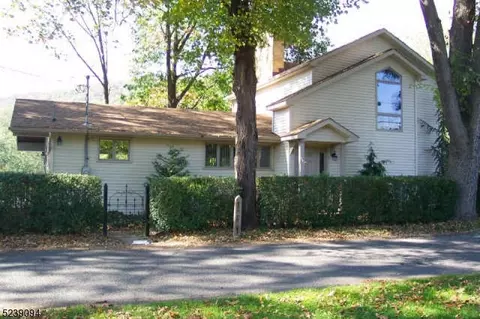 535 River Rd, Phillipsburg, NJ 08865