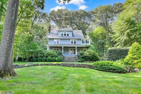 183 Laurel Hill Rd, Mountain Lakes, NJ 07046