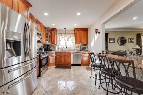 5 Starkin Rd, Milltown, NJ 08850