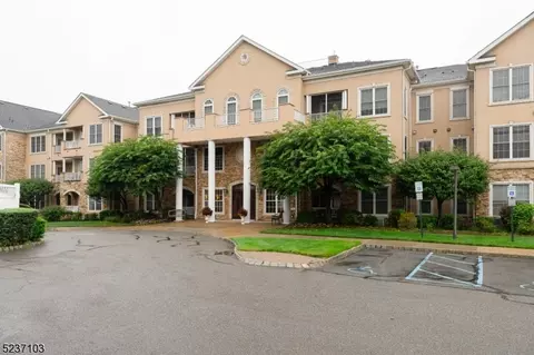 4213 Cleveland Ln #4213, Rockaway, NJ 07866