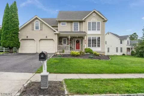120 Pudding Stone Way, Phillipsburg, NJ 08865