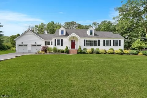 2 Doby Rd, Randolph Twp, NJ 07945