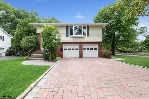 26 Brook Pl, West Orange, NJ 07052