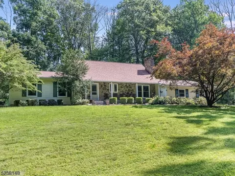 88 Zellers Rd, Washington Twp, NJ 07853