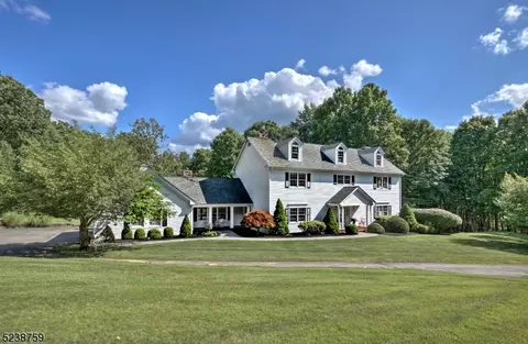 7 Philhower Rd, Califon, NJ 07830
