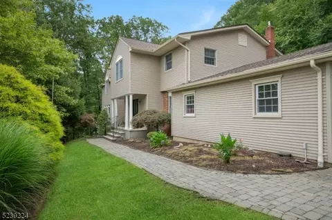 14 Hedwig Ave, Denville, NJ 07834
