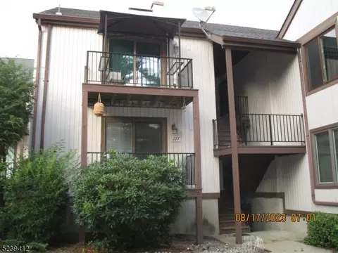 15277 Aspen Ct #277, Stanhope, NJ 07874