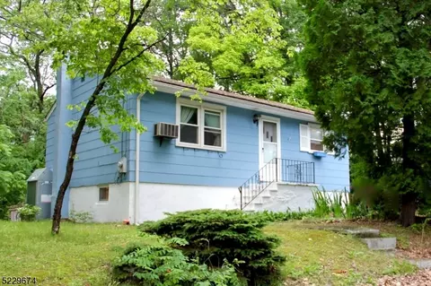 3 Butternut Rd, Vernon, NJ 07462