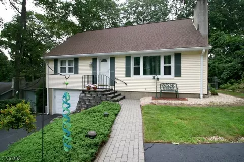 43 E Shawnee Trl, Wharton, NJ 07885