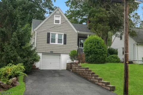 215 Bowden Rd, Cedar Grove, NJ 07009