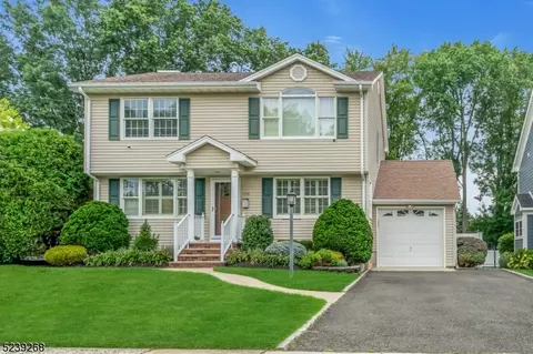 1735 Florida St, Westfield, NJ 07090