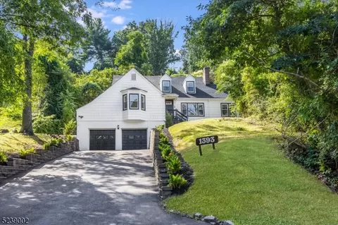 1393 Pleasant Valley Way, West Orange, NJ 07052