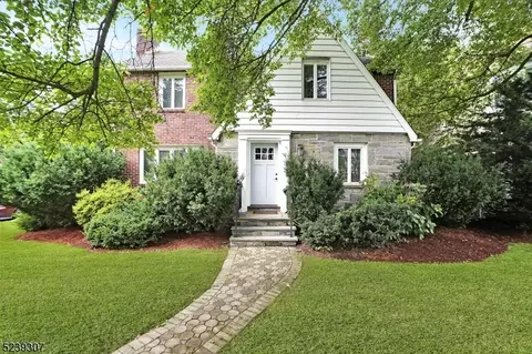 112 Centennial Ave, Cranford, NJ 07016
