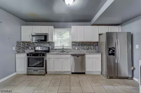 168 Spring St, City Of Orange, NJ 07050 photo 10