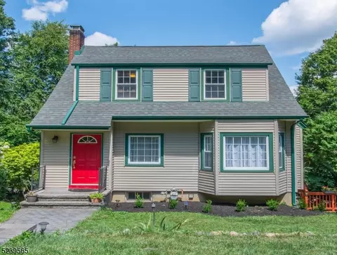 97 Chestnut Ter, Rockaway, NJ 07866