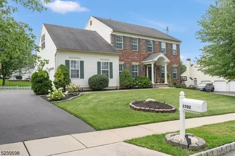 1702 Washington Vly, Greenwich Twp, NJ 08886