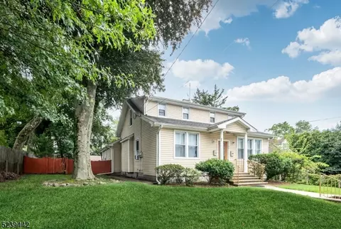 66 Wyckoff Ave #2, Waldwick, NJ 07463