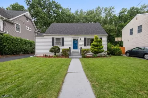 661 Briarcliff Ave, Maywood, NJ 07607