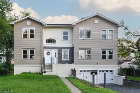 350 Lewis St, East Franklin, NJ 08873