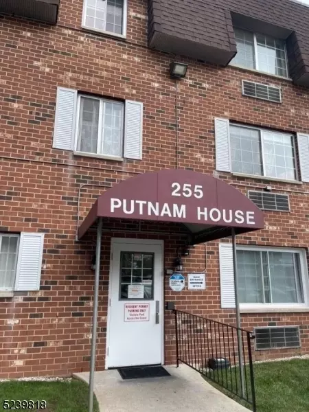 255 Tucker Ave #201, Union, NJ 07083