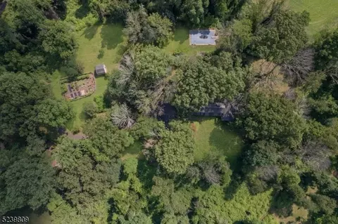 21 Sand Spring Rd, Harding Twp, NJ 07960