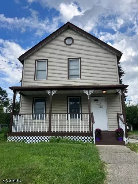 26 Vernon Ave, Hamburg, NJ 07419