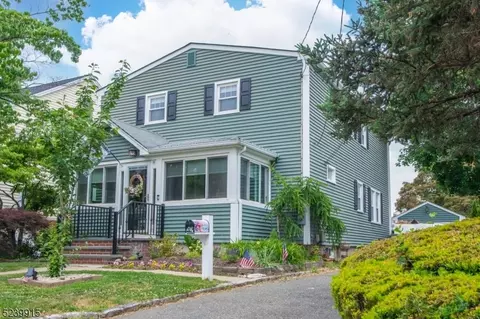 19 Sanders St, Morris Plains, NJ 07950