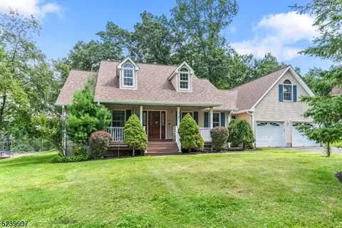 39 Longview Ave, Randolph, NJ 07869