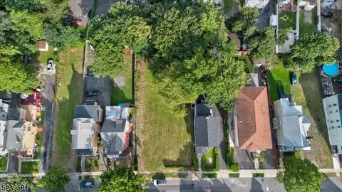 121 Hollywood Ave, East Orange City, NJ 07018