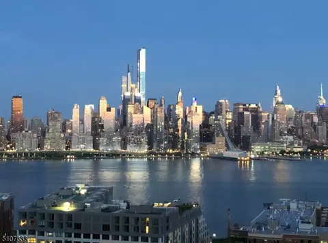 6040 Boulevard E #14K, West New York, NJ 07093