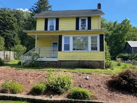 49 Nunn Ave, Washington, NJ 07882